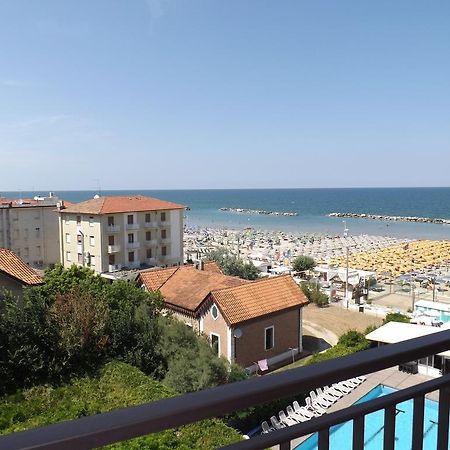 Hotel Sorriso Беллария-Иджеа-Марина Экстерьер фото