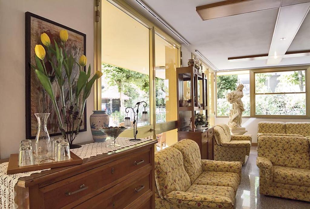 Hotel Sorriso Беллария-Иджеа-Марина Экстерьер фото