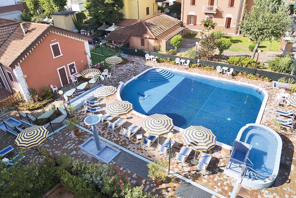 Hotel Sorriso Беллария-Иджеа-Марина Экстерьер фото