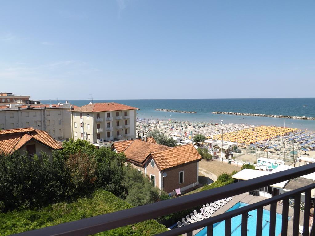 Hotel Sorriso Беллария-Иджеа-Марина Экстерьер фото